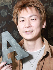 楠井 直人