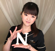 店長　荒井 香菜